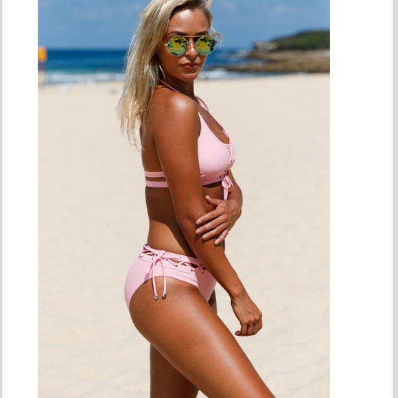 🔥ALL LACED UP🔥Halter Bralette Bikini Two Piece Swimsuit Pink S/M/L NWT - Picture 2 of 5